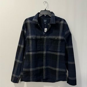 Gap navy blue & gray plaid flannel shirt jacket, shacket